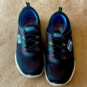 Sketchers Chers Black Sneakers